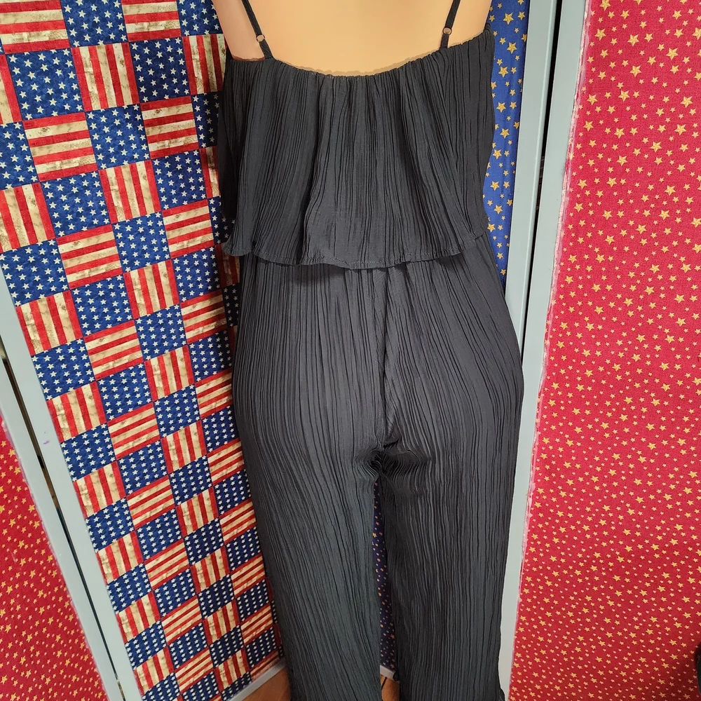 **Express Black Pleated Wide-Leg Jumpsuit** - Picture 7 of 11